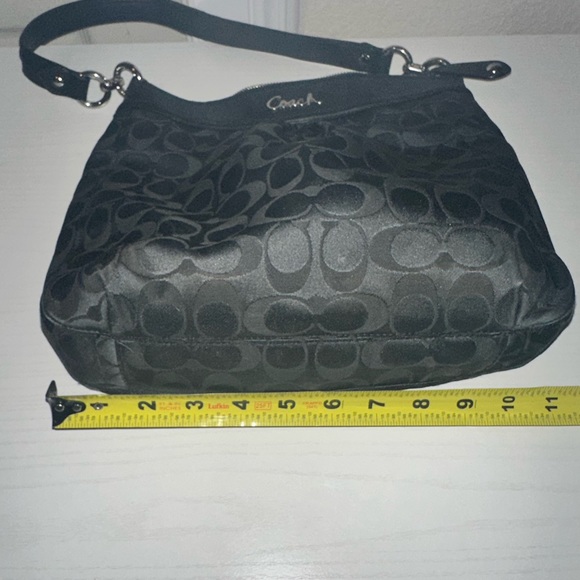 SOLD! Coach hobo style bag. In good condition structurally, leather is too. - Picture 10 of 15